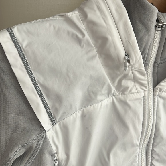 Lululemon Snug Sprinter Jacket - Picture 9 of 9